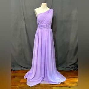 Elegant One-Shoulder Lavender Gown